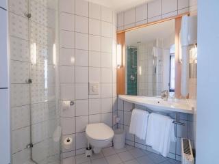 Ibis Kaunas Centre - 1