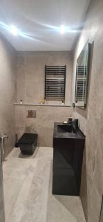 Luxury Escape at Gammarth Private Garden Hot Tub - 3