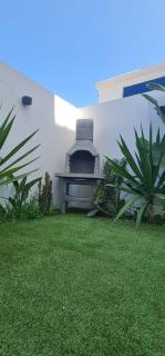 Luxury Escape at Gammarth Private Garden Hot Tub - 2