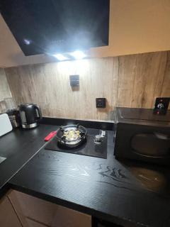Stylish Central Studio close to Airport - 7