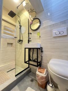 Stylish Central Studio close to Airport - 2
