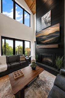 Ultimate Luxury 5 BR Cabin with indoor Pool Hot Tub - 6