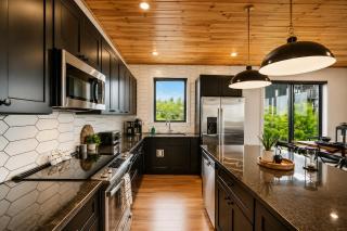 Ultimate Luxury 5 BR Cabin with indoor Pool Hot Tub - 3