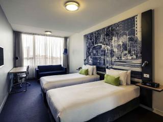 Mercure Melbourne Therry Street - 2
