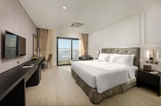 Golden Apartment in Da Nang Bay - 1