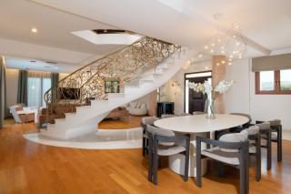 Newly Renovated Villa 4 Seasons with BBQ, private pool, ping pong and football table - 1