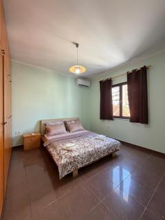 The SunSet Studio Pazari i Ri Free Parking - 1