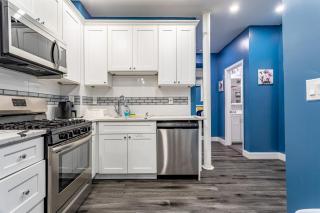 Luxurious 4BR 2BA 9 Beds NYC with Free Parking - 7
