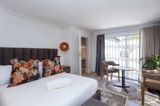 6th on Jupiter Boutique Hotel and Events - 2