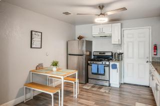 Bakersfield Home w/ Workspace, Near Hospitals - 3