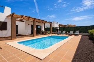 GuestReady - Luxury Villa with Private Pool - 0