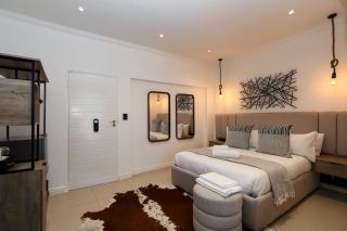6th on Jupiter Boutique Hotel and Events - 9