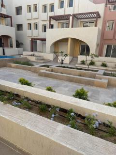 G03 Bay village/ Sahl Hasheesh studio-side view - 5