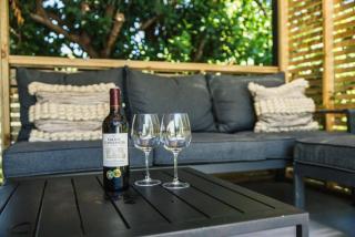 Much loved serene stay for rest, walks and wine - 5