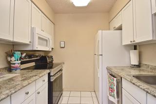Upgraded 1 Bed1 Bath Ground Flr, #1 Siesta Beach - 1