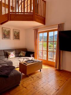 LIVA LIVING, Große Ferienwohnung mit 3 Schlafzimmern und traumhaften Ausblick - 4