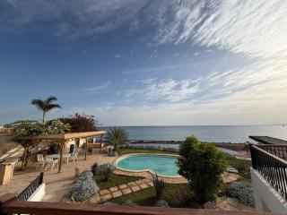 Sea view Villa Stay - 6