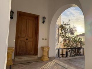 Sea view Villa Stay - 4