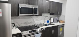 Cneorm Haven - Elegant 2-brm Suite near YEG - 5