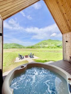 Perfect Perch at Three Suns Cabins - 4