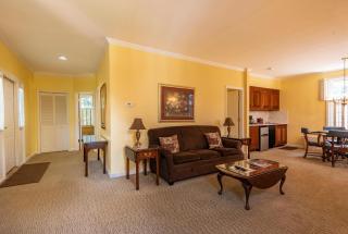 Century Suites Hotel - 7