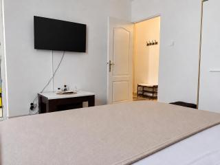 Royal Haven Apartment - 5