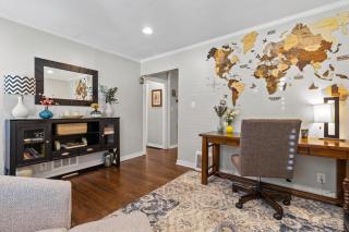 Jefferson St Cottage - Large Home w Fenced Yard - 6