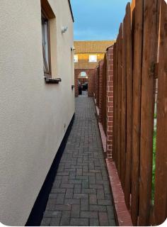 Adorable one bedroom home with parking - 7