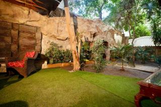 Private Room With Garden At Art Home - 5