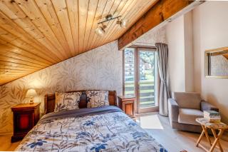 Refuge, au pied des pistes, vue lac et montagnes - 9