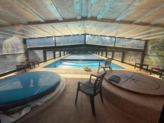Riverside Studio - Pool & Tennis Court - 8