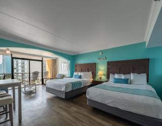 Oversized Ocean View Queen Suite with Beautiful Fireplace and Accents - Sleeps 4 Guests! - 4