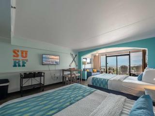 Oversized Ocean View Queen Suite with Beautiful Fireplace and Accents - Sleeps 4 Guests! - 2