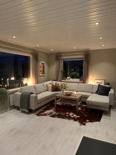 Spacious Tromsø Home with Sauna, Fireplace & View - 0