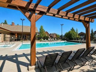 Northstar Mountain Village Resort by StayIn - 2
