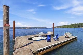 Cozy's Lakefront Lodge- Luxury Log Cabin - 7
