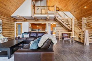 Cozy's Lakefront Lodge- Luxury Log Cabin - 5