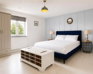 Family Coastal Retreat Sleeps 15 Hot Tub & Sea Views - 4