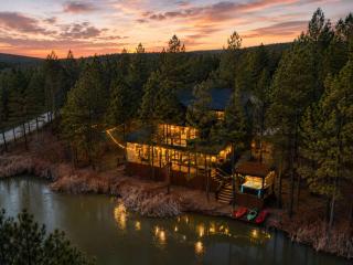 Waterside Retreat Hot Tub Kayaks EV Charger - 0