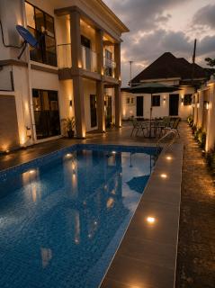 The Edge Residence Hotel - 3
