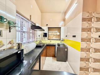Charismatic 2BHK in Salt Lake, Fully Equipped Kitchen & Laundry Facilities - 3