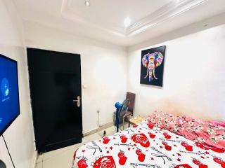 beautiful room with private toilet in Aci 2000 Hamdallaye - 5