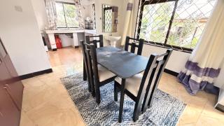 Analyce Homestay - 9