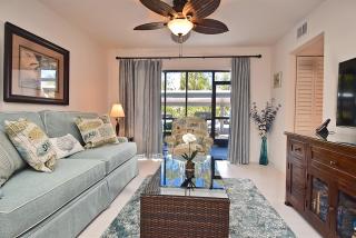 Total remodel completed 2023 Ground floor All new unit Walk to Siesta Beach - 0