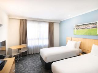 Mercure Brisbane Garden City - 4