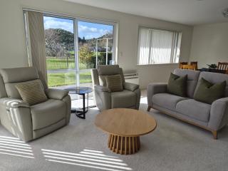 The Lakeside - Tauranga Holiday Home - 9