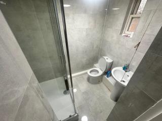 Foresthill 3-Bed Home Sleeps 5 with Parking - 5