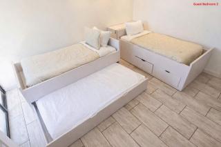 Sea Vista Beachfront 3BR - Heated Pool apts - 5
