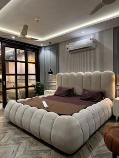 1 bubble BHK Bahria town phase 7 - 0