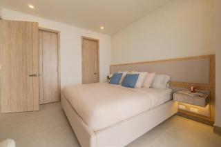 Wake Up to the Ocean, True Beachfront Terrace - 1